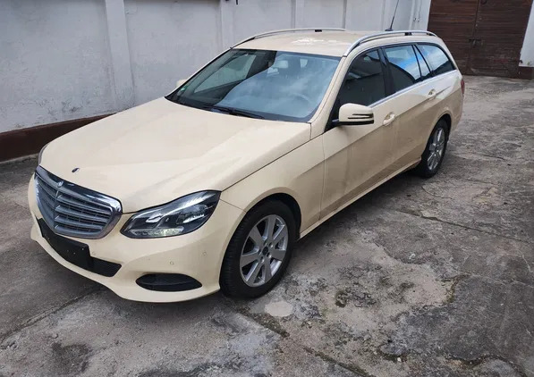 mercedes benz klasa e Mercedes-Benz Klasa E cena 44990 przebieg: 250600, rok produkcji 2016 z Trzcianka